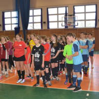 Zdjęcie ilustracyjne wiadomości: SP w Trzetrzewinie dziewczyny oraz SP w Chełmcu chłopcy najlepsi w zawodach między gminnych w piłce ręcznej Szkół Podstawowych klas IV - VI #6