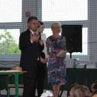 Zdjęcie ilustracyjne wiadomości: Zakończenie roku szkolnego w Szkole Podstawowej w Librantowej. Pożegnaliśmy ósmoklasistów oraz odchodzącego na emeryturę księdza Henryka Osorę.
 #49