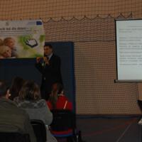 Zdjęcie ilustracyjne wiadomości: Konferencja rozpoczynająca projekt „Internecik też dla dzieci – zapobieganie wykluczeniu społecznemu na terenie Gminy Chełmiec – etap III” #2