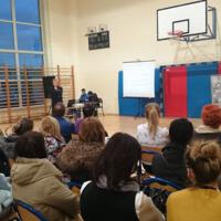 Zdjęcie ilustracyjne wiadomości: Spotkanie rodziców w ramach programu Zintegrowana Polityka Bezpieczeństwa w Chełmcu #1