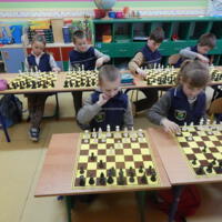 Zdjęcie ilustracyjne wiadomości: Projekt pn. „Edukacja przez szachy w szkole” w Rdziostowie. #8