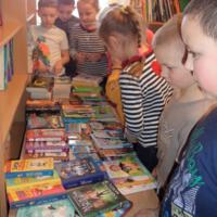 Zdjęcie ilustracyjne wiadomości: Program promujący czytelnictwo wśród dzieci i młodzieży pn. „Książki naszych marzeń” w gminie Chełmiec. #9