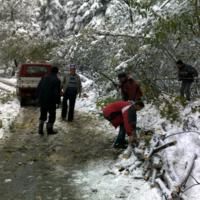 Zdjęcie ilustracyjne wiadomości: Usuwanie skutków intensywnych opadów śniegu w Boguszowej – zobacz zdjęcia #3