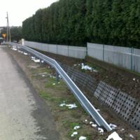 Zdjęcie ilustracyjne wiadomości: Poprawa bezpieczeństwa  - zakładanie barier drogowych przy drogach gminnych #7