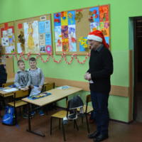 Zdjęcie ilustracyjne wiadomości: Prezent mikołajkowy dla wszystkich uczniów z gminy Chełmiec. #1