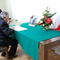 Zdjęcie ilustracyjne wiadomości: <b>Uczczenie pamięci Prezydenta RP i Wszystkich tragicznie zmarłych w katastrofie lotniczej przez samorząd Gminy Chełmiec </b> #11