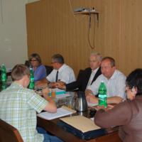 Zdjęcie ilustracyjne wiadomości: W dniu 16 czerwca 2010 roku odbyła się L  sesja rady gminy Chełmiec.  #3