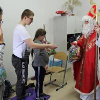 Zdjęcie ilustracyjne wiadomości: Święty Mikołaj u uczniów ze Szkoły Podstawowej z Oddziałami Specjalnymi w Chełmcu #28