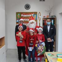 Zdjęcie ilustracyjne wiadomości: Święty Mikołaj u uczniów ze Szkoły Podstawowej z Oddziałami Specjalnymi w Chełmcu #75