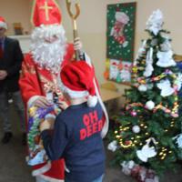 Zdjęcie ilustracyjne wiadomości: Święty Mikołaj u uczniów ze Szkoły Podstawowej z Oddziałami Specjalnymi w Chełmcu #85