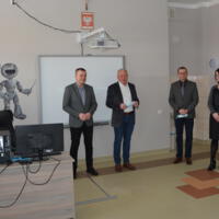 Zdjęcie ilustracyjne wiadomości: Otwarcie nowych pracowni komputerowych w Chełmcu i Krasnem Potockiem #13