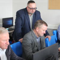 Zdjęcie ilustracyjne wiadomości: Otwarcie nowych pracowni komputerowych w Chełmcu i Krasnem Potockiem #28
