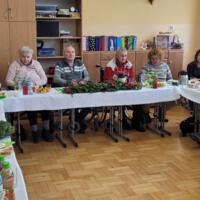 Dom Seniora ,,Pogodne dni” z wizytą w Szkole Podstawowej w Januszowej