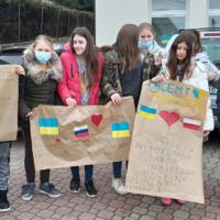 Zdjęcie ilustracyjne wiadomości: Happening „Stop wojnie” w Szkole Podstawowej w Januszowej #6