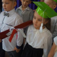Zdjęcie ilustracyjne wiadomości: Uroczystość Pasowania dzieci klas pierwszych w SP Chełmiec #11