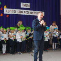 Zdjęcie ilustracyjne wiadomości: Uroczystość Pasowania dzieci klas pierwszych w SP Chełmiec #15