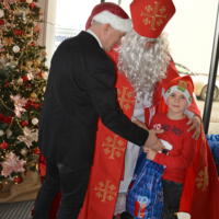 Zdjęcie ilustracyjne wiadomości: Spotkanie Świętego Mikołaja z dziećmi niepełnosprawnymi. #19