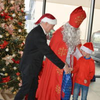 Zdjęcie ilustracyjne wiadomości: Spotkanie Świętego Mikołaja z dziećmi niepełnosprawnymi. #55