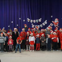 Zdjęcie ilustracyjne wiadomości: Wizyta św. Mikołaja w Szkole Podstawowej z Oddziałami Specjalnymi w Chełmcu #1