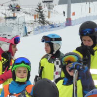 Zdjęcie ilustracyjne wiadomości: Kolejny weekend szkolenia nauki jazdy na nartach za nami! #14