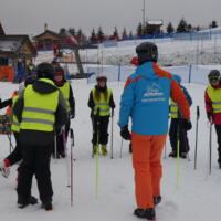 Zdjęcie ilustracyjne wiadomości: Kolejny weekend szkolenia nauki jazdy na nartach za nami! #37