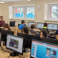 Zdjęcie ilustracyjne wiadomości: 8 pracowni komputerowych dla chełmieckich szkół #16