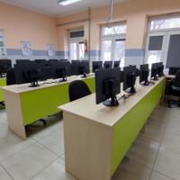 Zdjęcie ilustracyjne wiadomości: 8 pracowni komputerowych dla chełmieckich szkół #21
