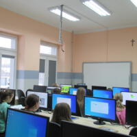 Zdjęcie ilustracyjne wiadomości: 8 pracowni komputerowych dla chełmieckich szkół #24
