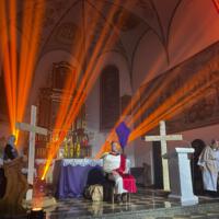 22.03.2024r. w kościele MBNP w Paszynie już po raz drugi miała miejsce inscenizacja Drogi Krzyżowej przedstawiona przez Paszyńską Grupę Teatralną.