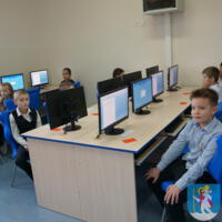 Zdjęcie ilustracyjne wiadomości: Uroczyste otwarcie pracowni komputerowej w Szkole Podstawowej w Wielogłowach #4