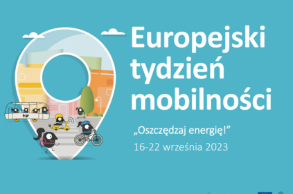 Grafika - na niebieski tle ikona pinezki, na niej ludziki poruszające się autobusem, rowerem, pieszo hulajnogami, po prawej napis Europejski tydzień mobilności