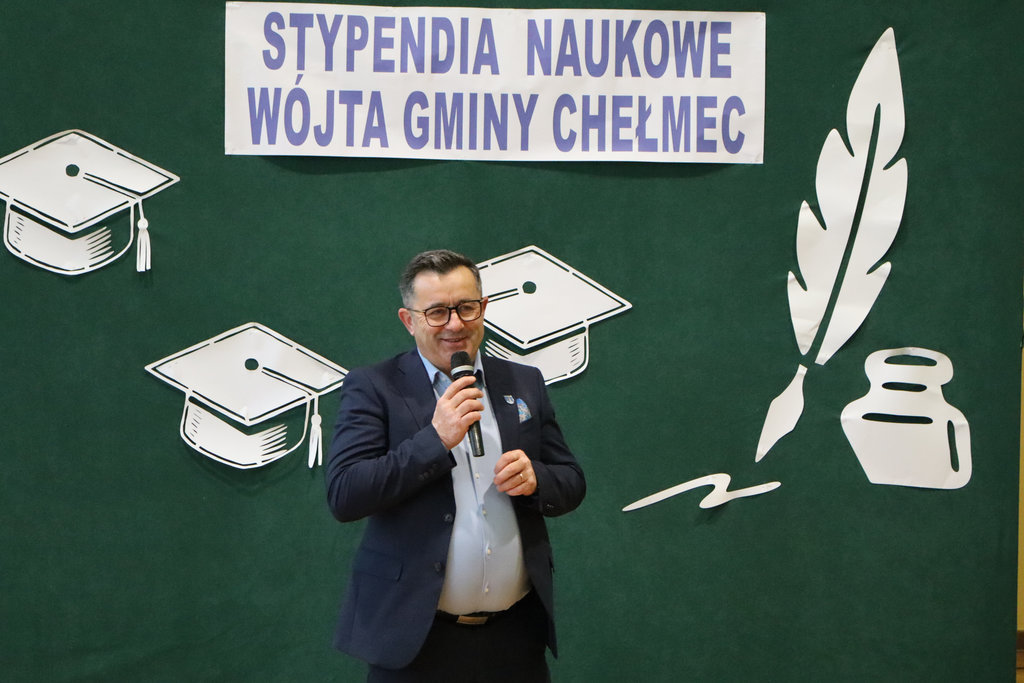 Stanisław Kuzak w SP w Wielogłowach 
