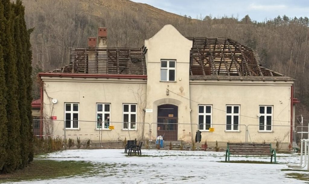 Dworek w Klęczanach 
