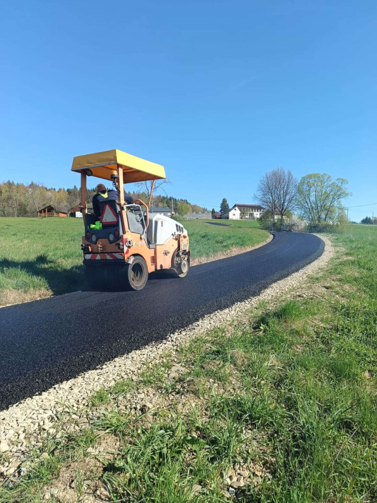 Dobiega końca remont drogi w Naściszowej