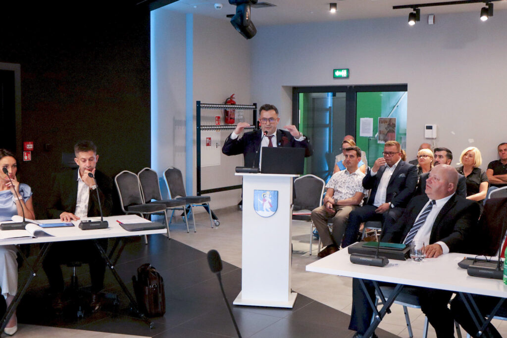 sesja Rady Gminy Chełmiec 25 czerwca absolutorium (56)_wynik