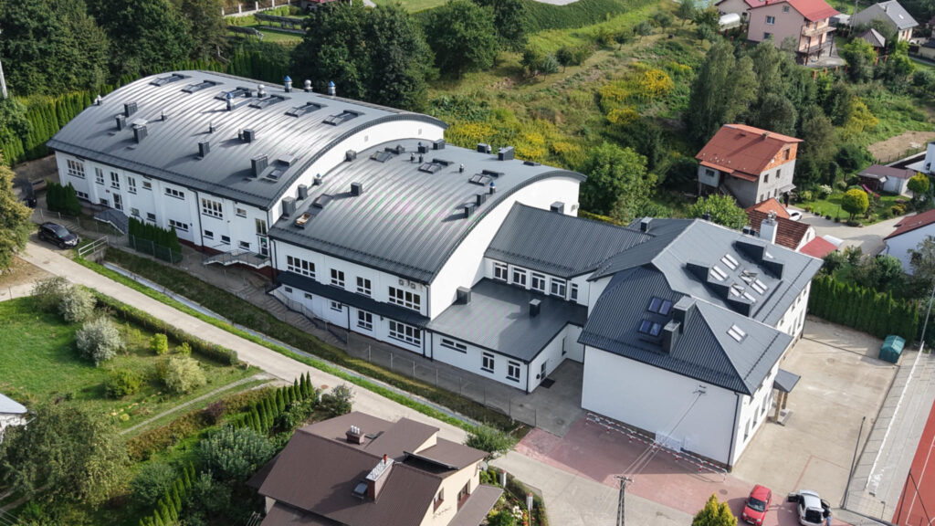 Szkoła Podstawowa w Rdziostowie
